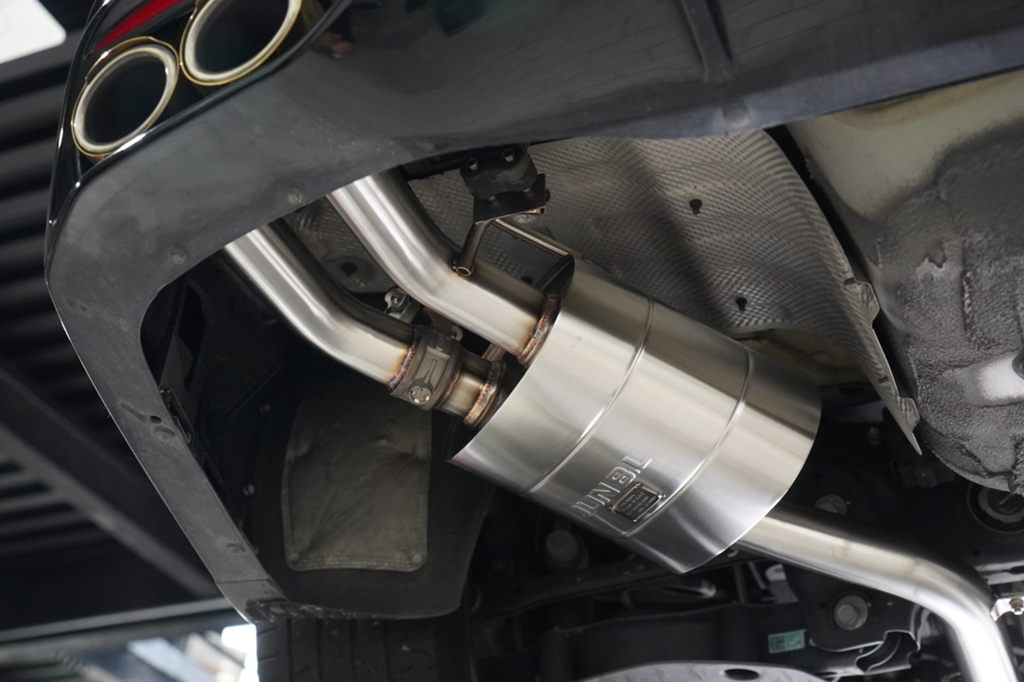3.3T STINGER 2018 EVC GT CATBACK 10